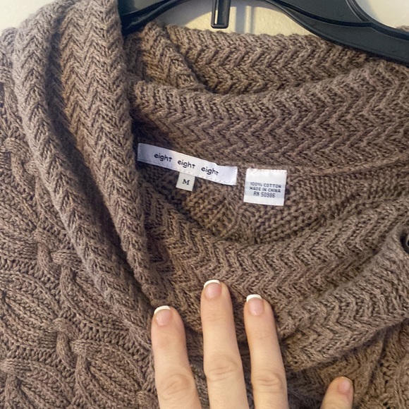 Knit poncho - Picture 2 of 2